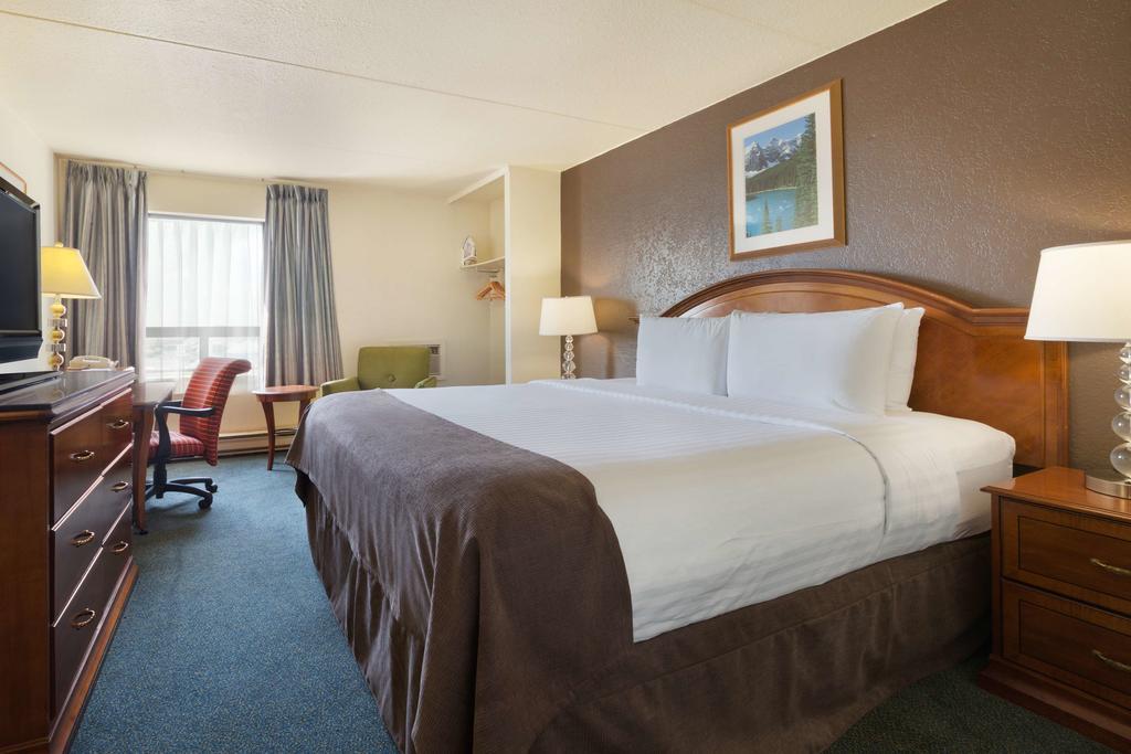 Travelodge Calgary Macleod Trail المظهر الخارجي الصورة