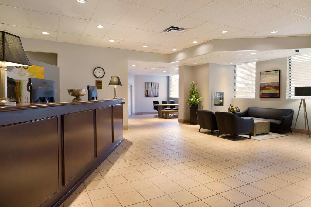 Travelodge Calgary Macleod Trail المظهر الخارجي الصورة